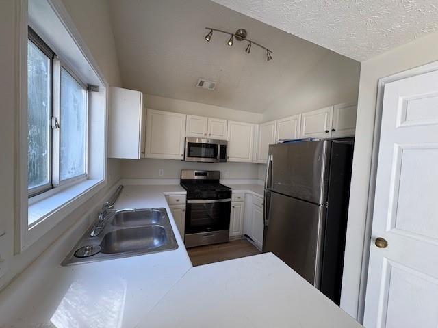 Avensong - Residential Lease