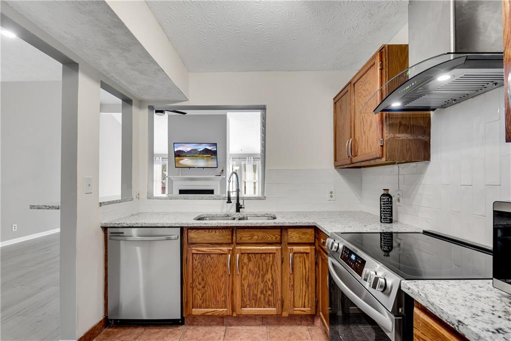 4234 Stillwater Drive, Duluth, Georgia image 6