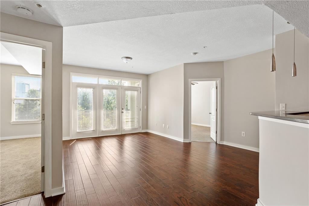 390 17th Street NW 4063