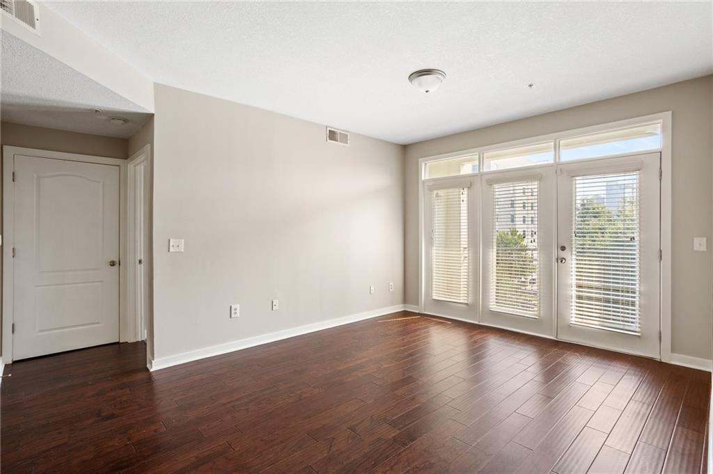 390 17th Street NW 4063