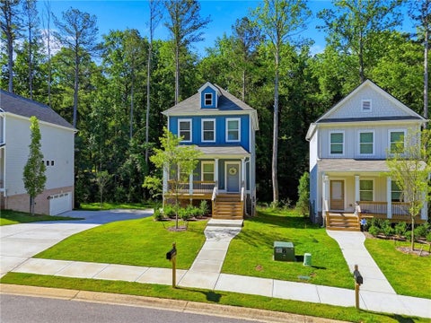 Homes For Sale - 1670 Eagle Drive<br/> Woodstock, GA 30189