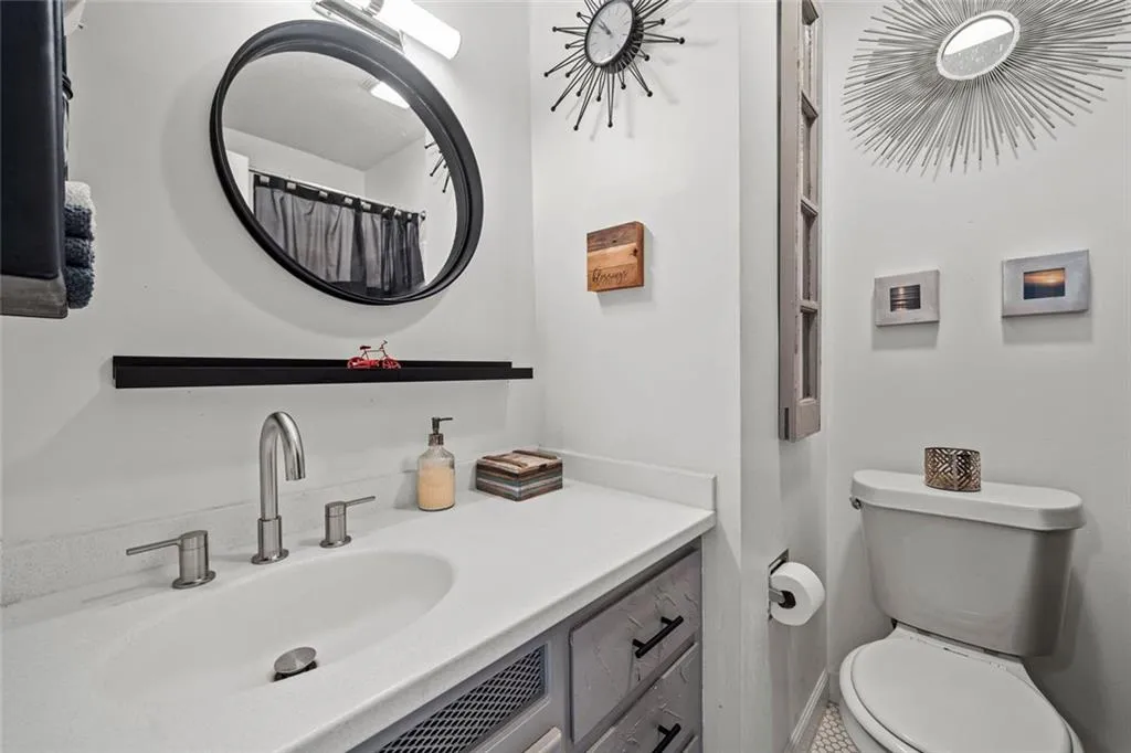 Decatur, Georgia 30032, United States, 3 Bedrooms Bedrooms, ,3 BathroomsBathrooms,Residential,Active,166680