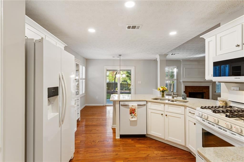 1632 Pinebreeze Drive