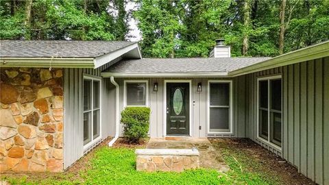Photo of 1328 Hidden Hills Parkway, Stone Mountain, GA 30088 (MLS # 7629893)