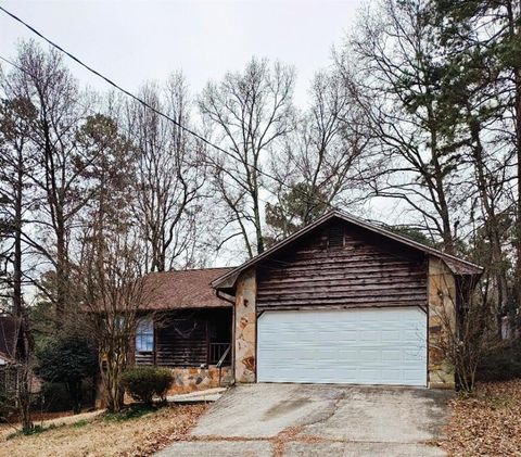 629 Woodsong Lane Stone Mountain GA 30087