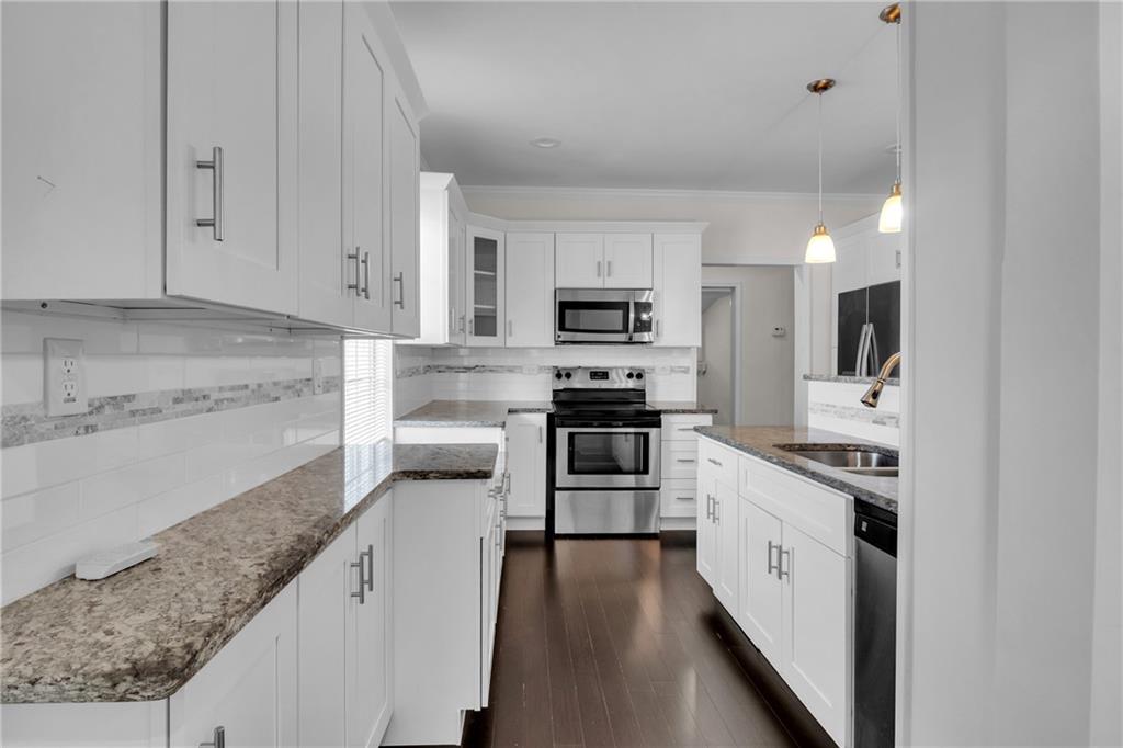 385 Arthur Street SW