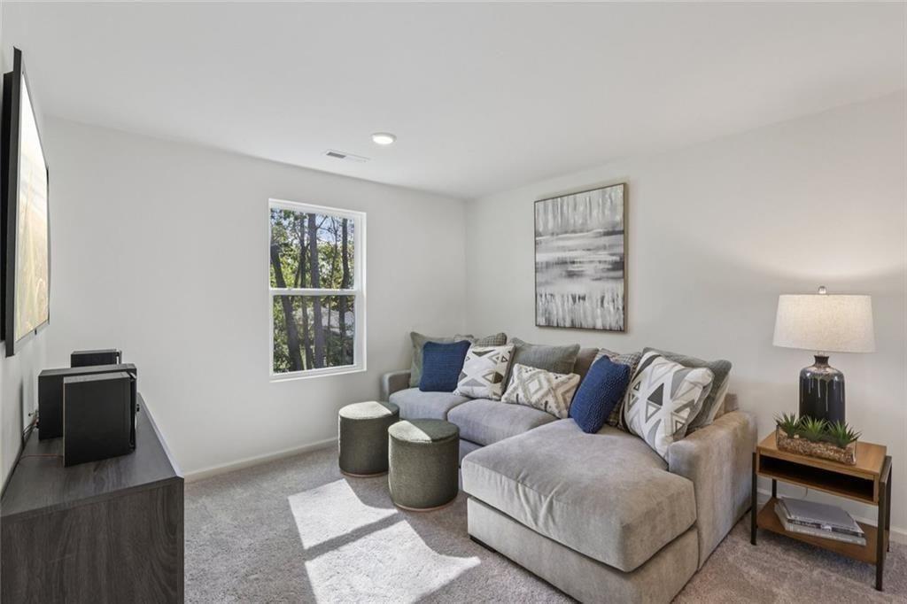 245 Kinsale Drive