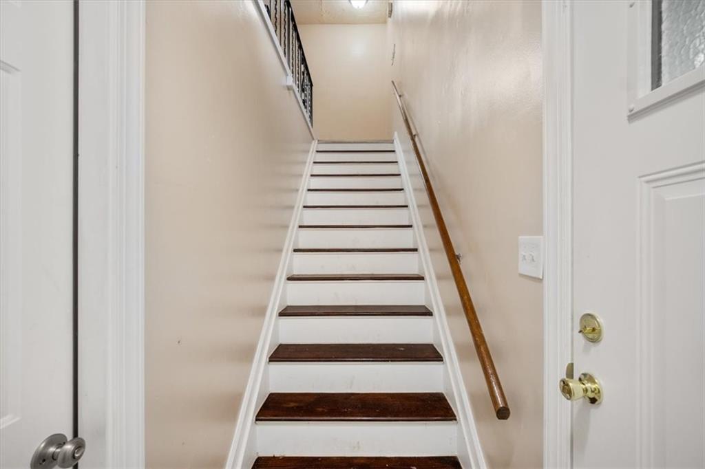 1315 Old Coach Road SW