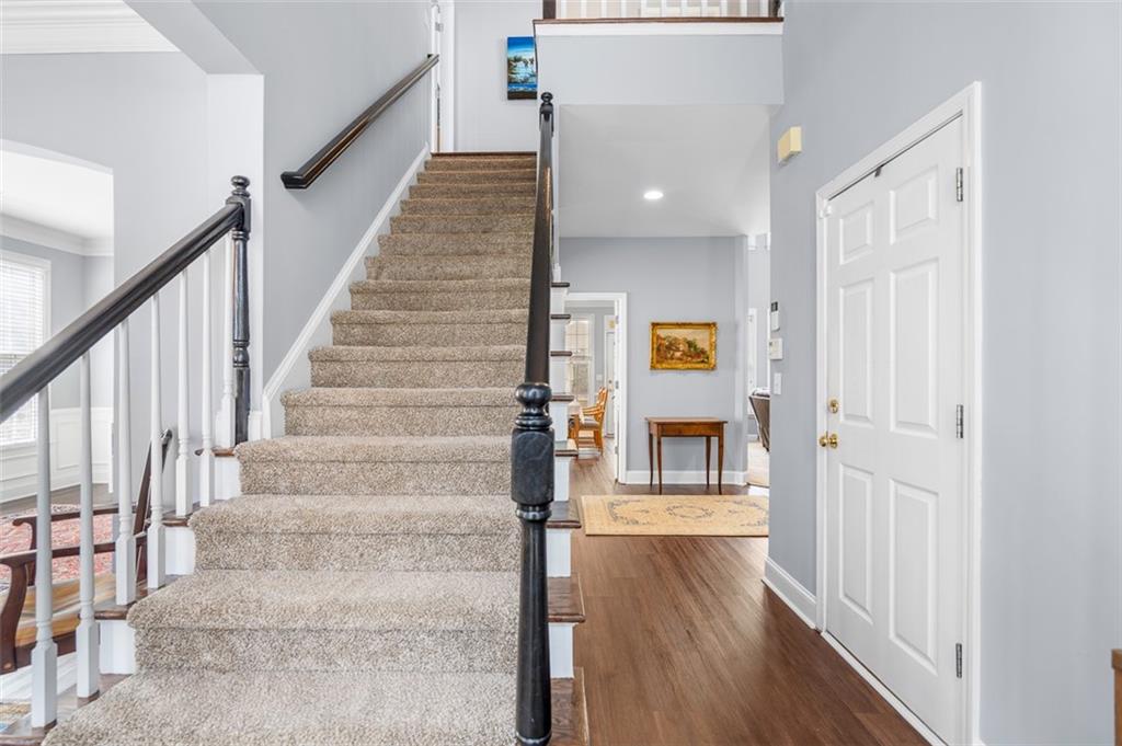 5464 Vinings Lake Way SW