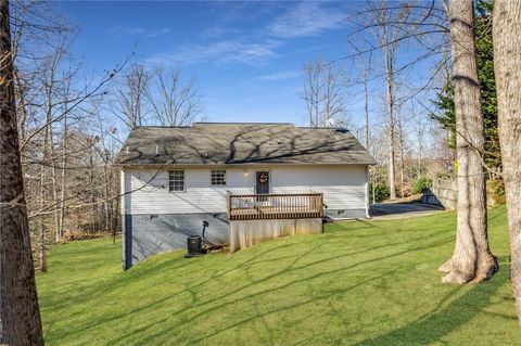 A home in Dawsonville