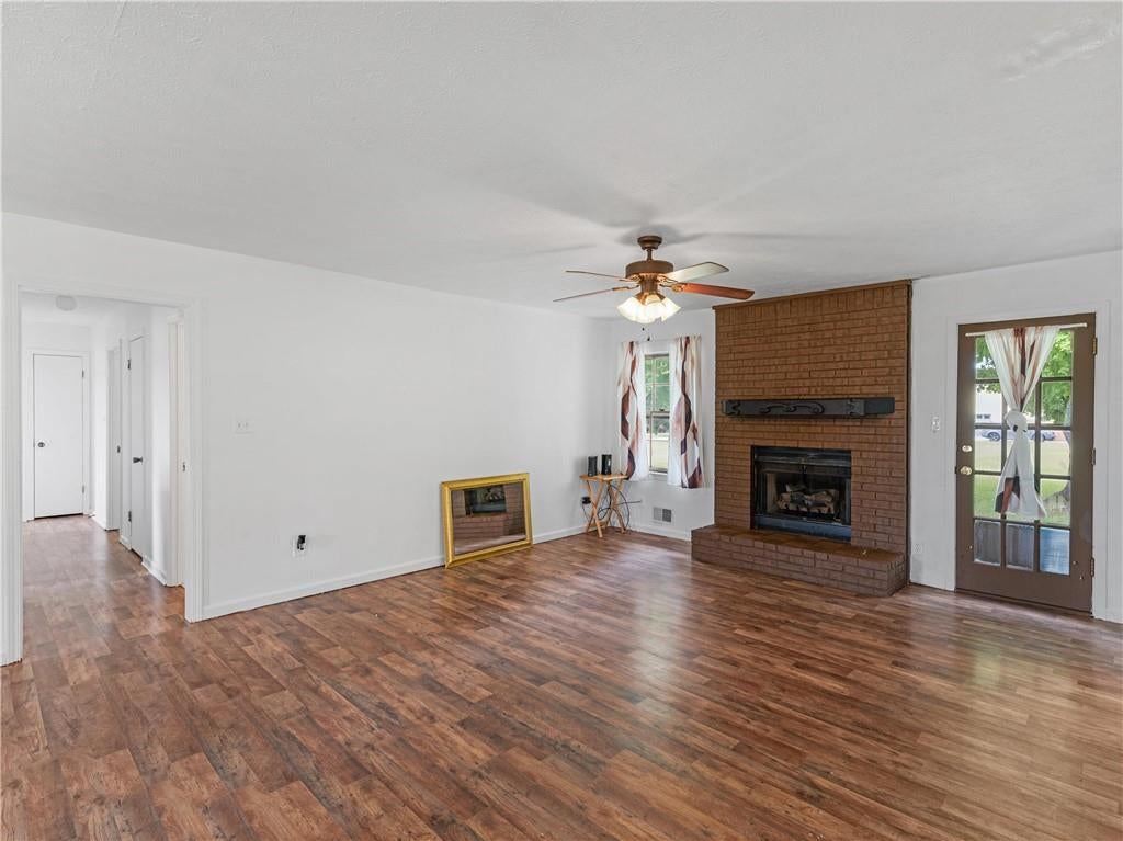 121 Rosser Road