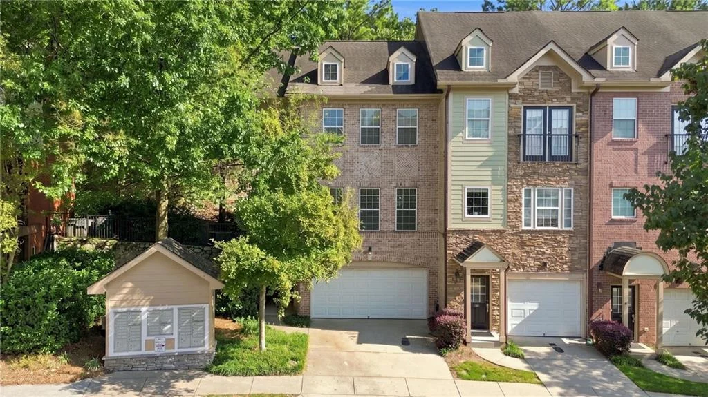 1431 Ashford Creek Circle NE