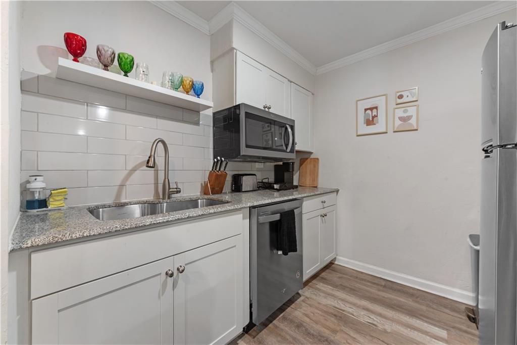 300 Peachtree Street NE 15J