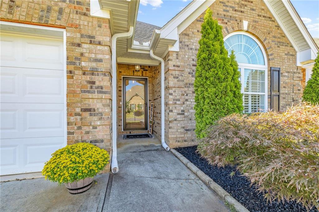 704 Valley Glen Drive