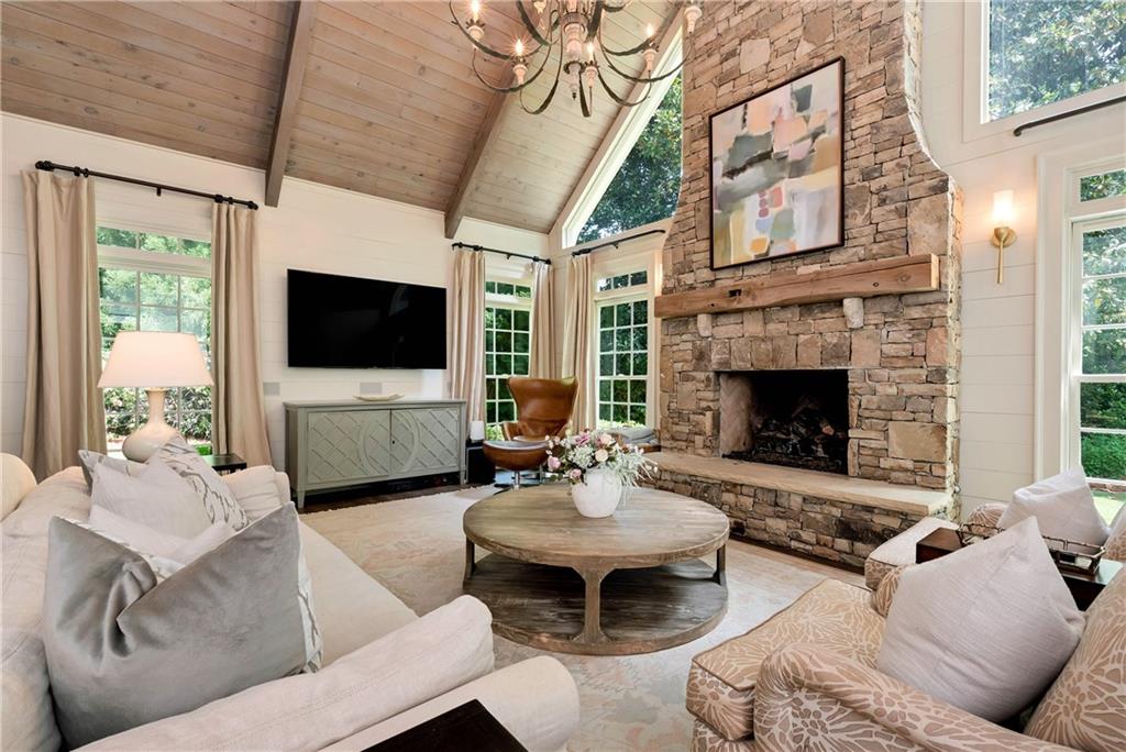 300 Chesterton Circle