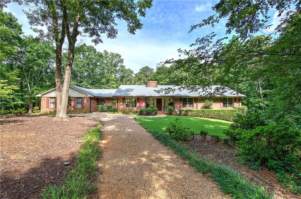 111 Tanglewood Drive