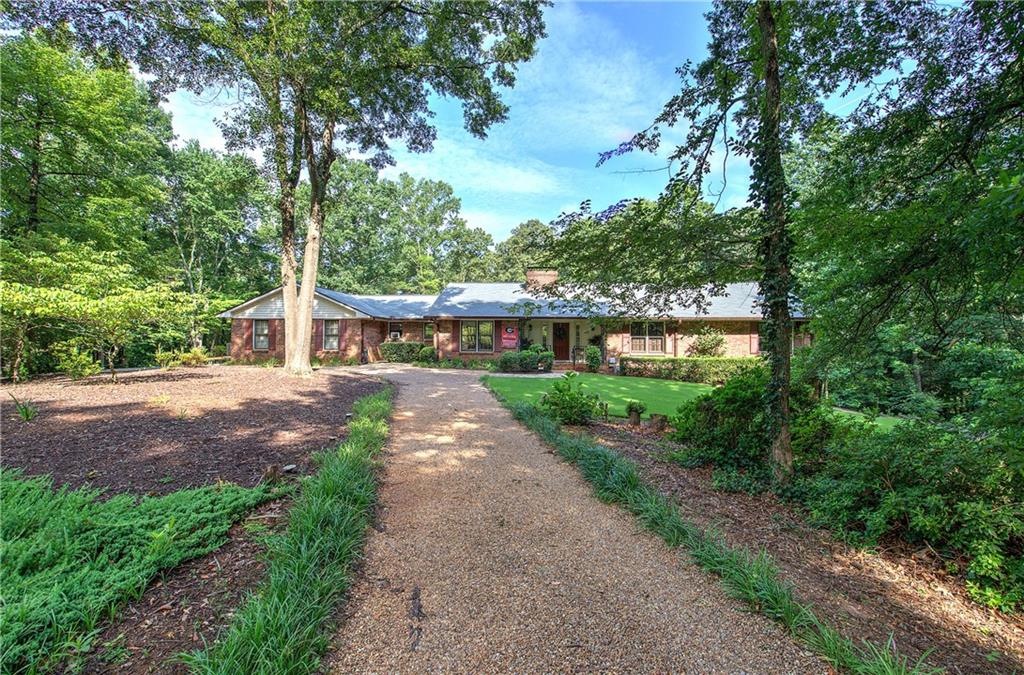 111 Tanglewood Drive