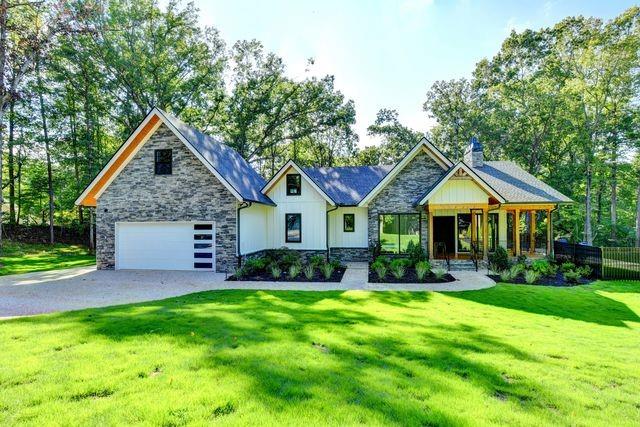 3933 Skyline Drive
