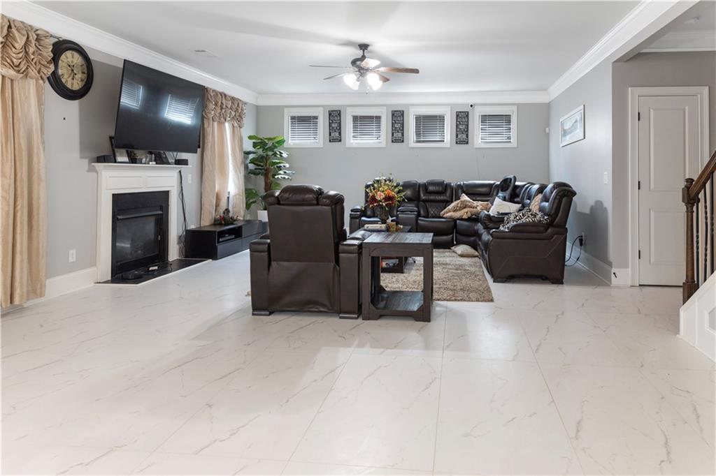 5290 Hidden Valley Lane