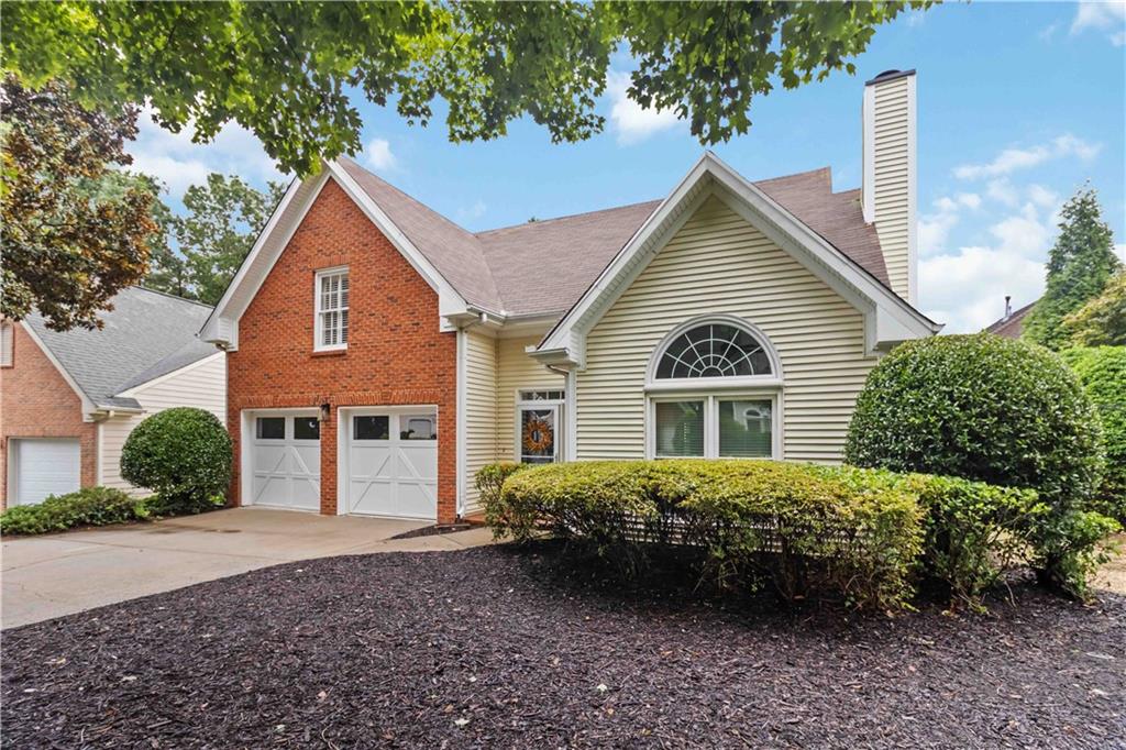 215 Ridge Point Court