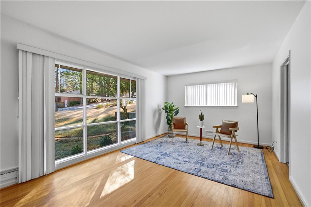 1112 Franklin Circle NE