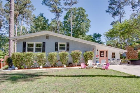 Photo of 3056 Vine Circle, Decatur, GA 30033 (MLS # 7768794)