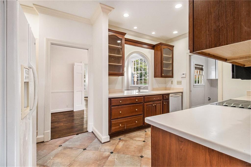 629 Pinetree Drive, Decatur, Georgia image 12