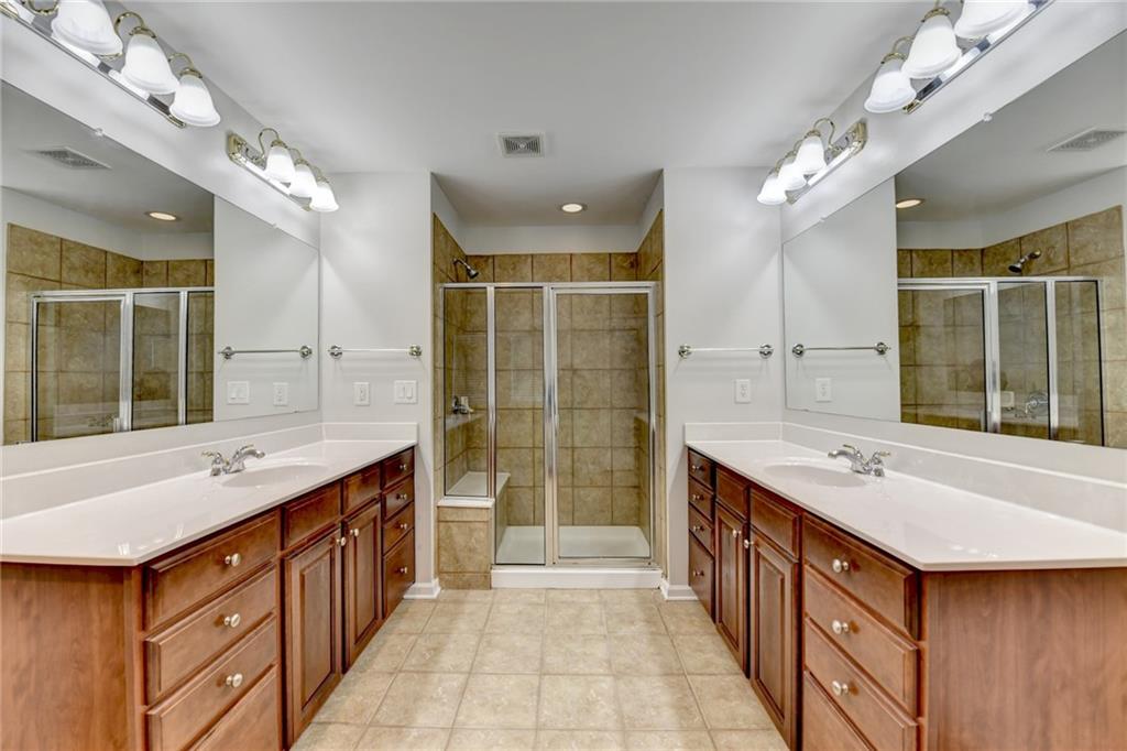 Villa Chase - Residential