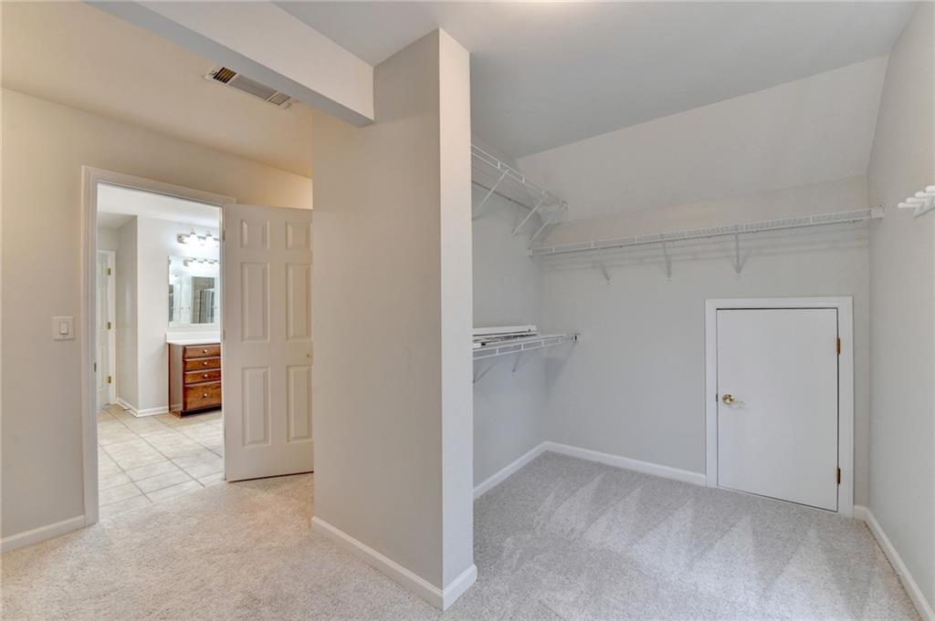 Villa Chase - Residential