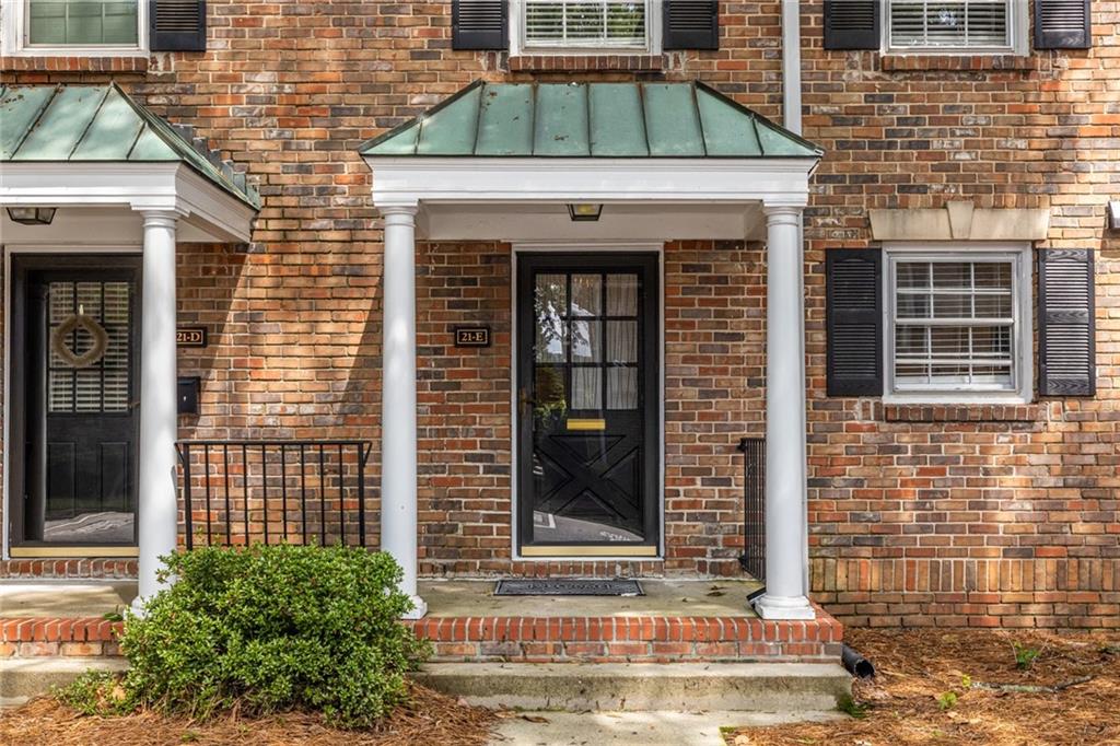 6700 Roswell Road 21E