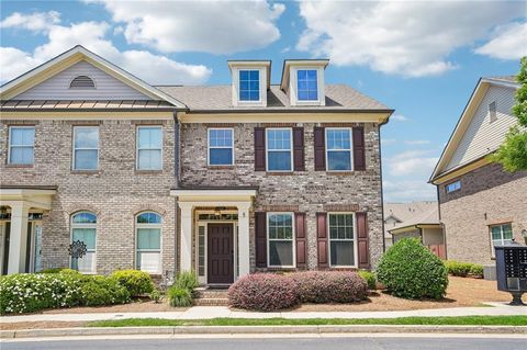 Townhouse For Sale - 4199 Baverton Drive<br/> Suwanee, GA 30024