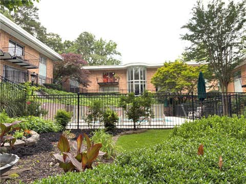 Homes For Sale - 1233 Woodland Avenue #5<br/> Atlanta, GA 30324
