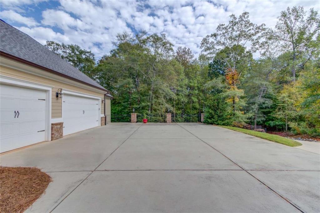 624 Skyland Drive