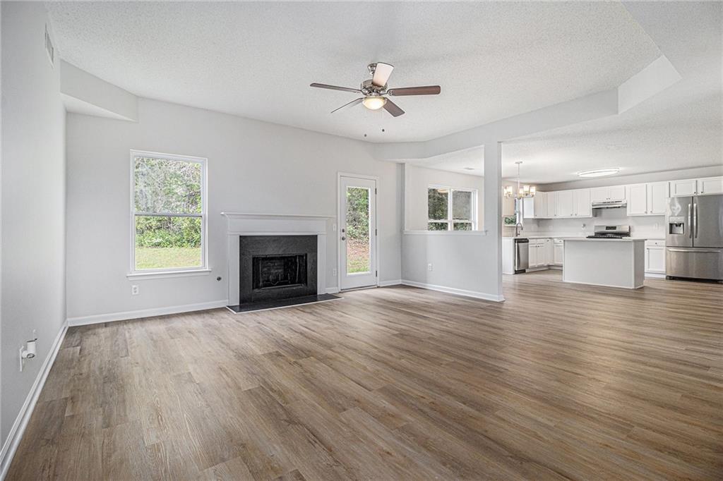 1024 Odelle Circle, Mcdonough, Georgia image 6