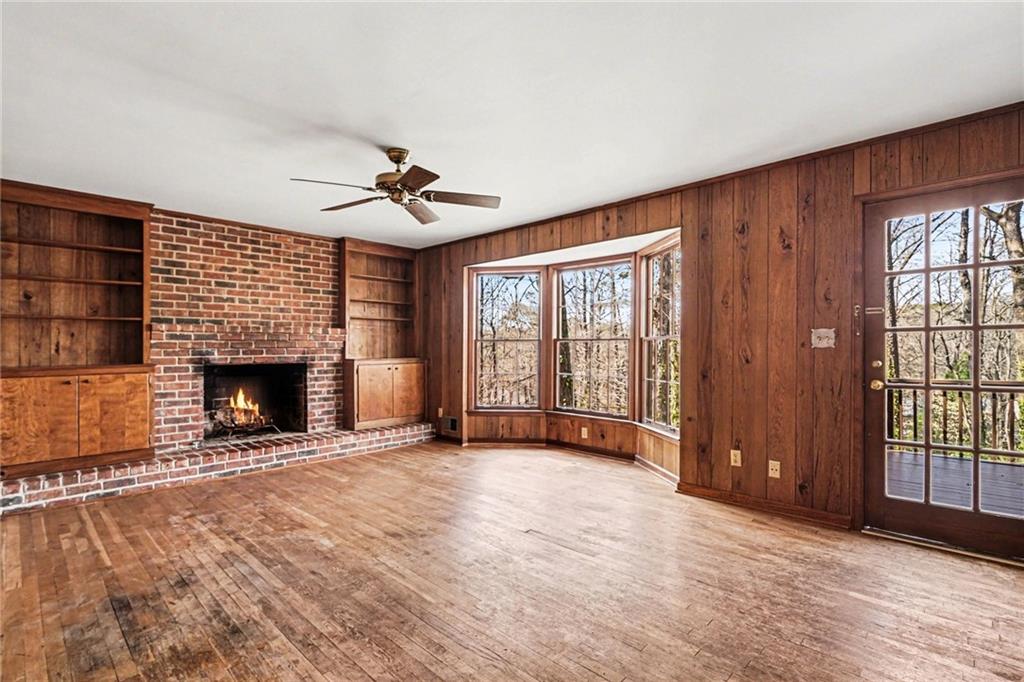 1758 W Nancy Creek Drive NE