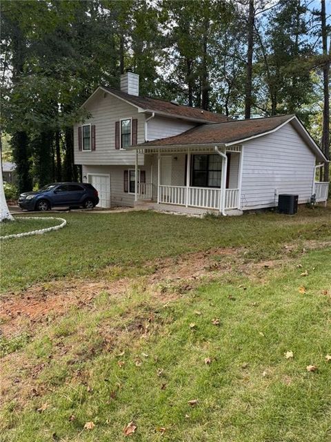 A home in Lilburn