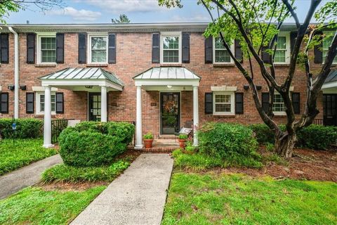 Photo of 6700 ROSWELL Road #33E, Sandy Springs, GA 30328 (MLS # 7633141)