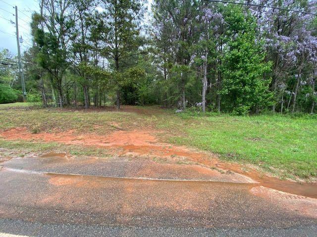 Commercial Lot In Excellent Location! 1.54 Acre Level Lot. Perfect for business shop/building! Great Visibility! High Traffic Count! Property Is Part Of The Commercial Highway 5 Corridor For Douglas County. Sewer Available! Endless Possibilities!