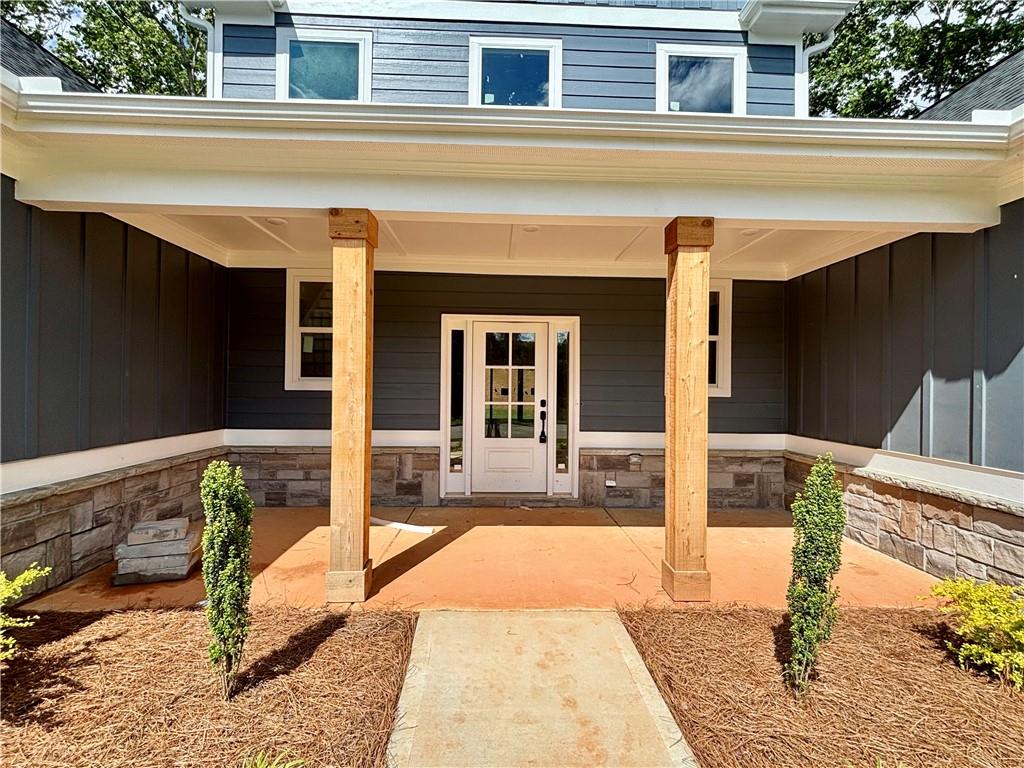 8660 Drake Drive, Lula, Georgia image 7