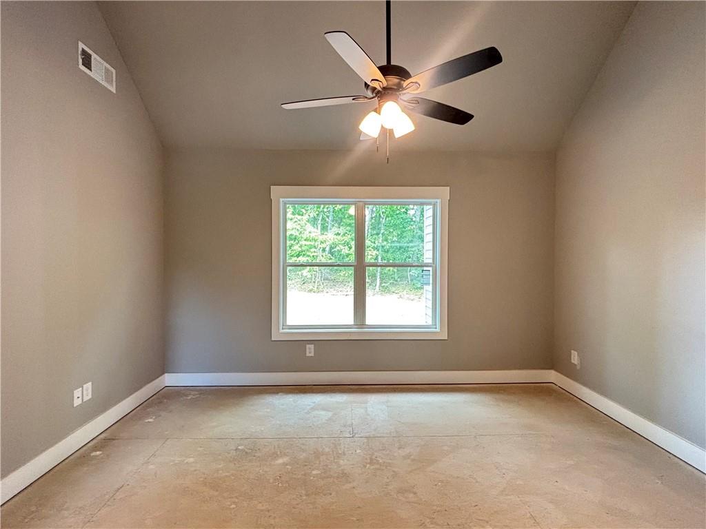 8660 Drake Drive, Lula, Georgia image 40
