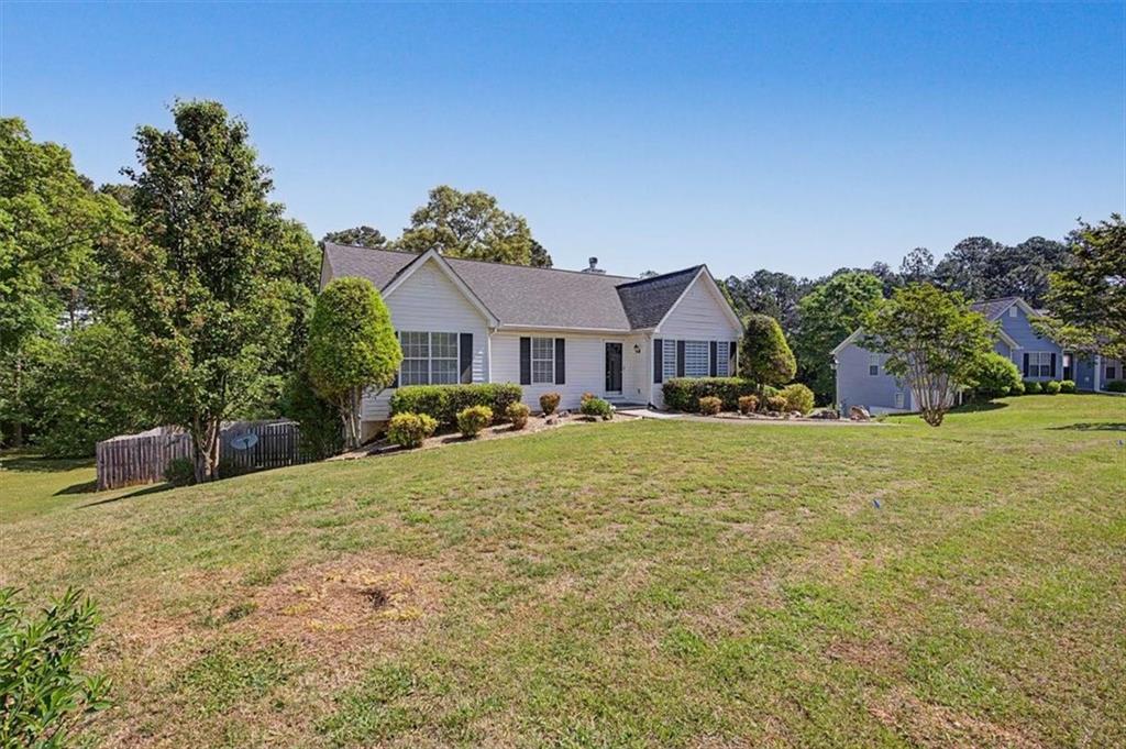 166 Hanover Circle SE