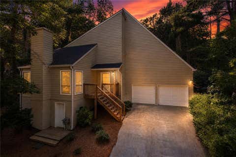Photo of 410 N Eagles Bluff, Alpharetta, GA 30022 (MLS # 7814933)