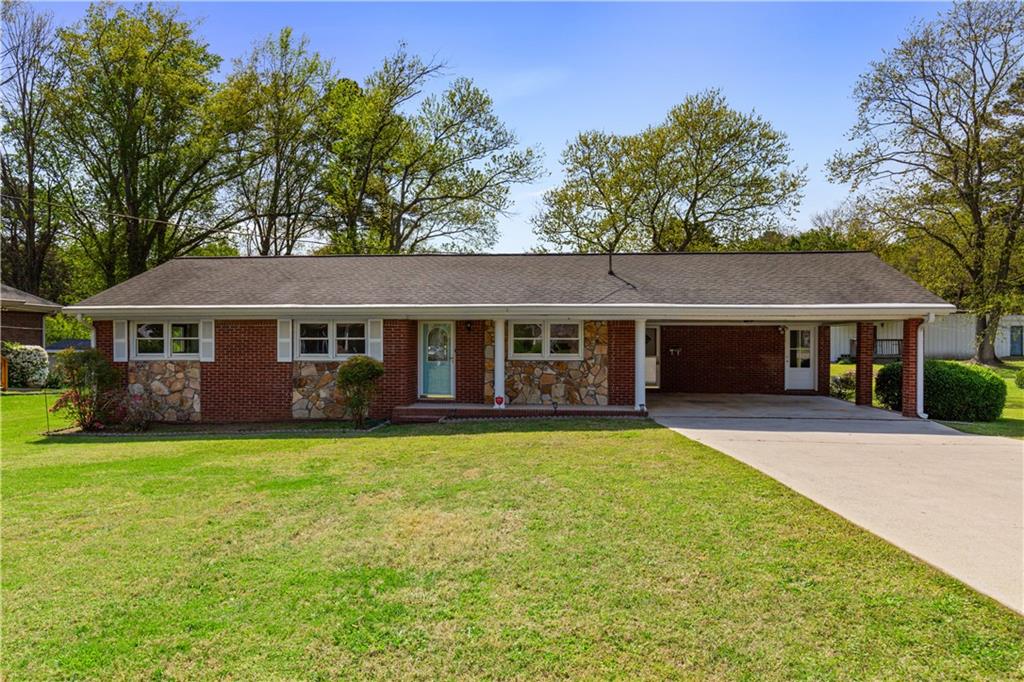 3031 Walker Drive