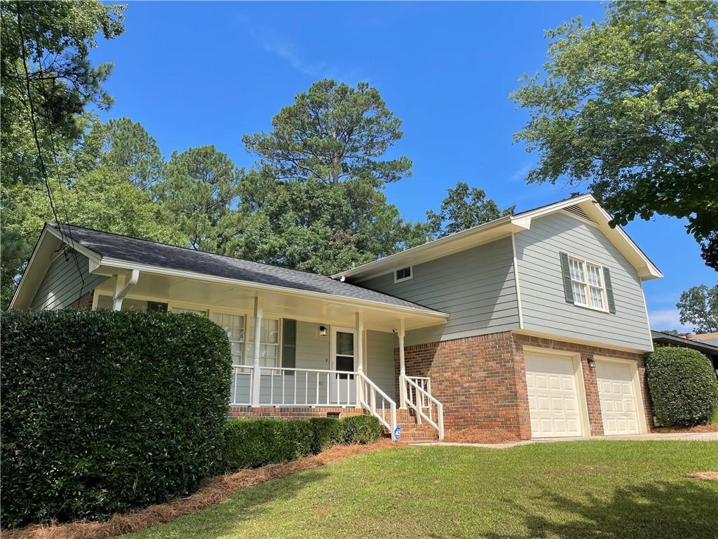 1679 Oak Forest Drive