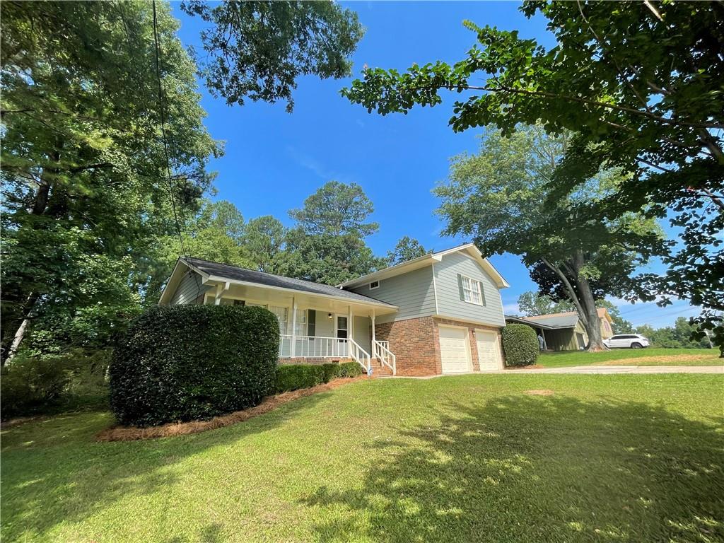 1679 Oak Forest Drive