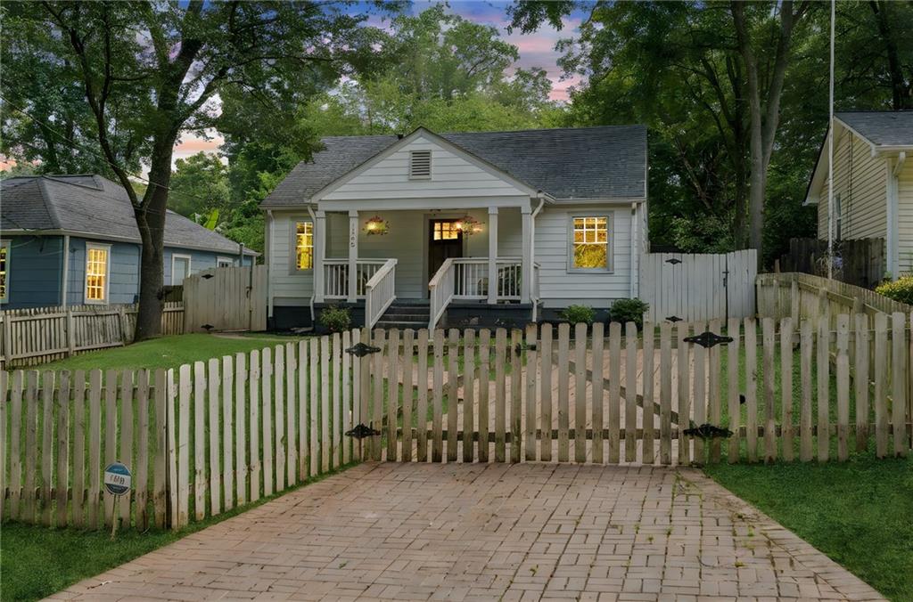 1300 Niles Avenue NW