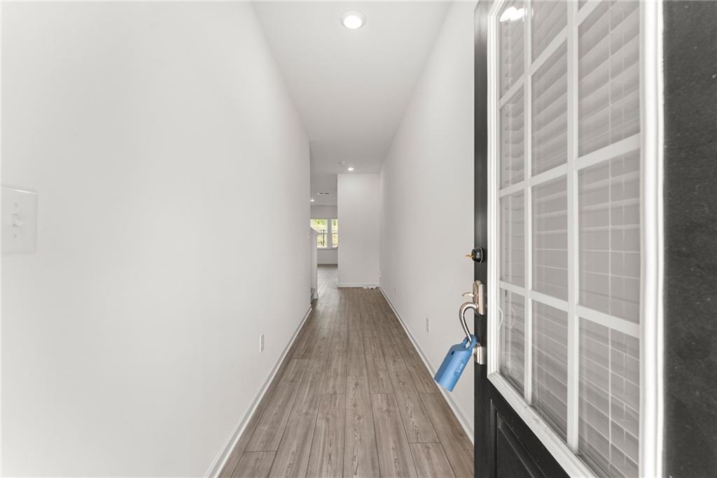 1042 Edwin Lane
