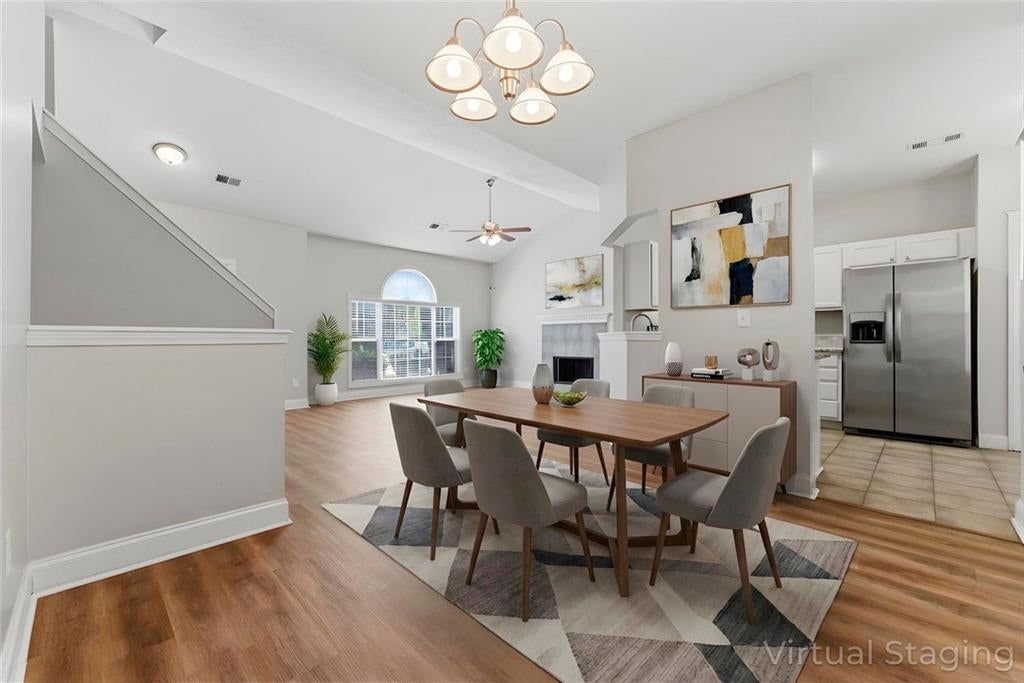 3022 Lake Park