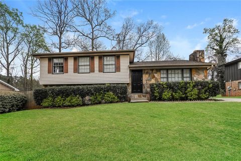 Homes For Sale - 8455 Magnolia Drive<br/> Clayton County, Jonesboro, GA 30238