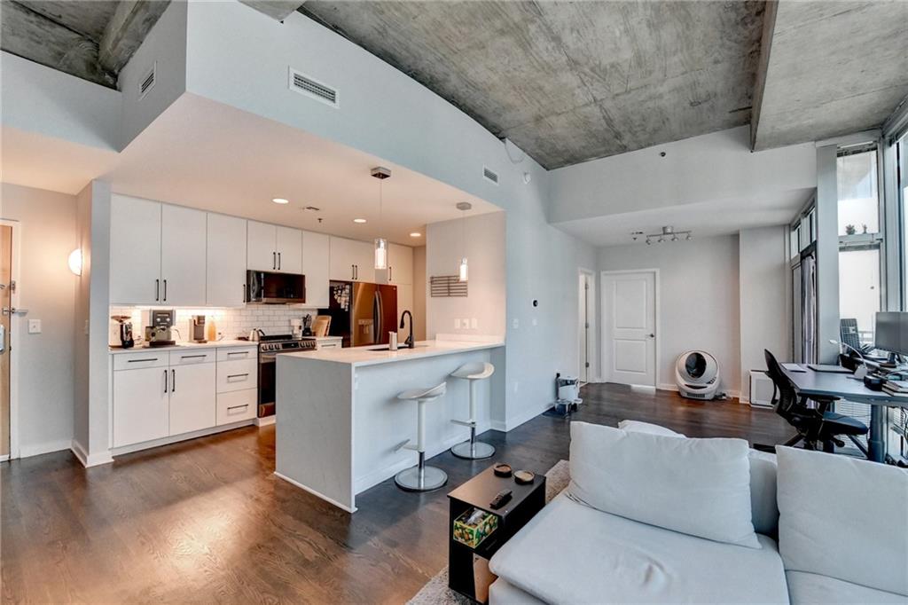 923 Peachtree Street NE 1638